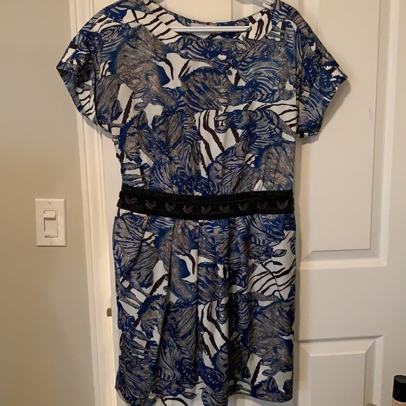 Dress - Picture 2 of 2